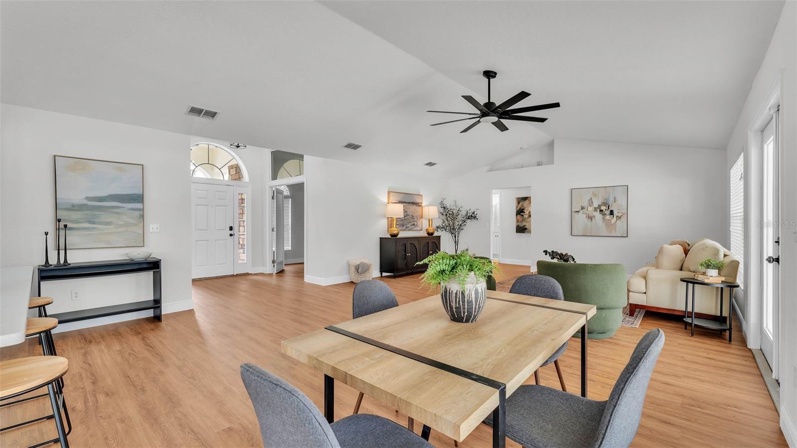 Image 10 of 65 For 601 Pintail Circle