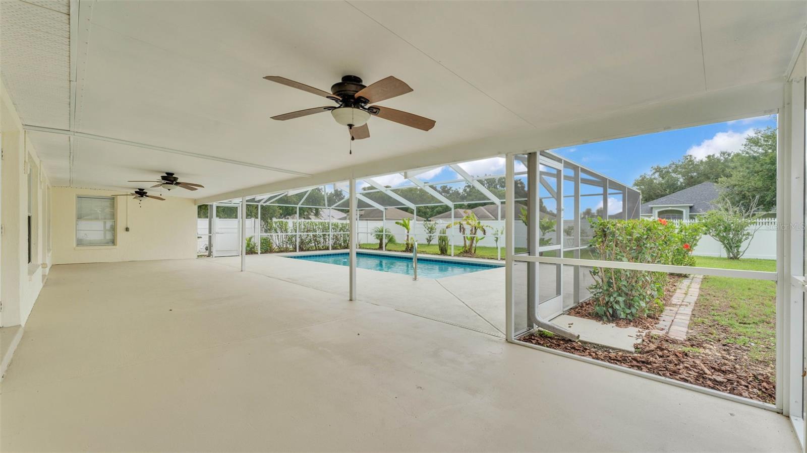 Image 40 of 65 For 601 Pintail Circle