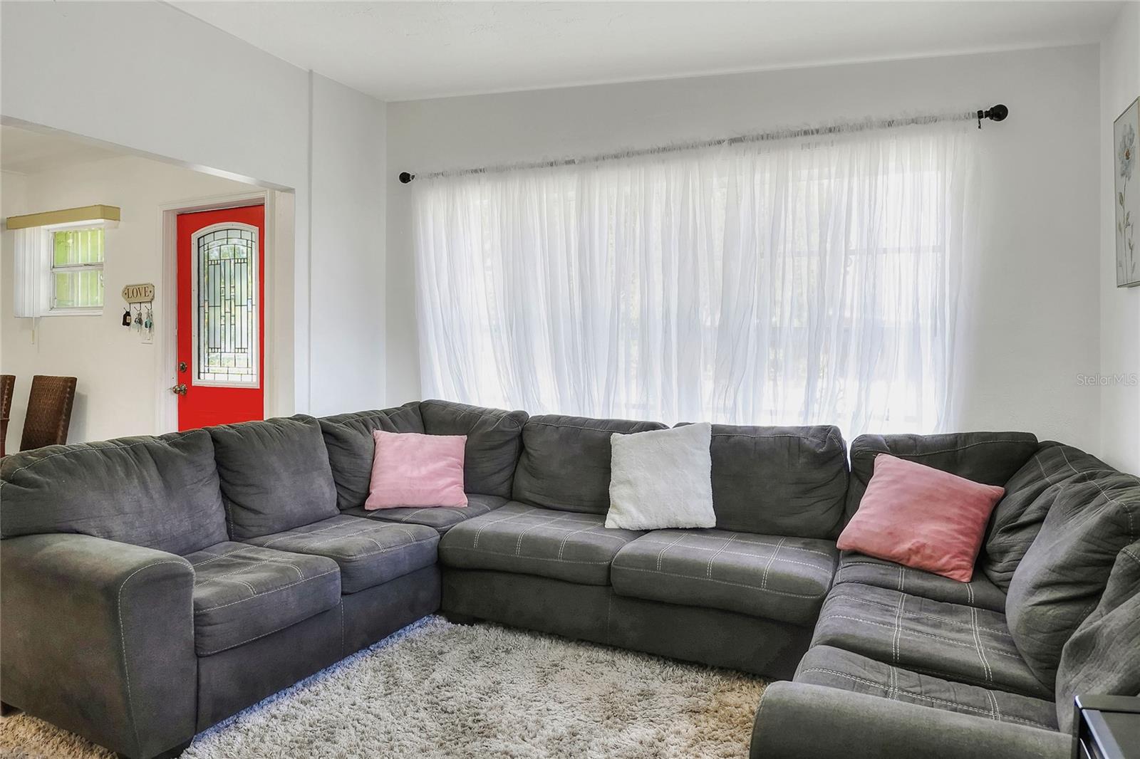 Image 12 of 51 For 10804 Leo Street