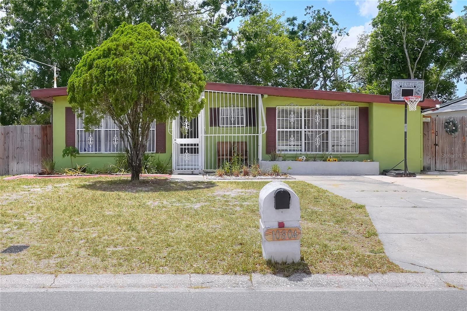 Image 2 of 51 For 10804 Leo Street