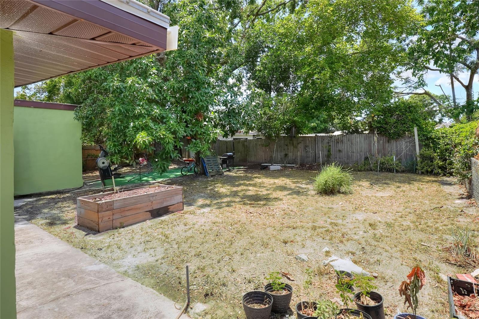 Image 44 of 51 For 10804 Leo Street