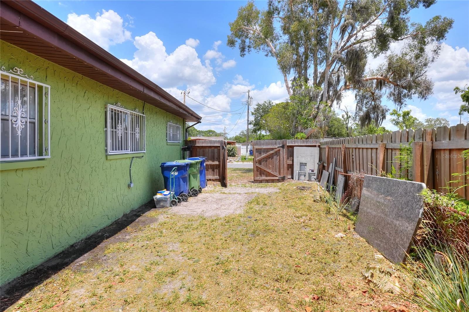 Image 45 of 51 For 10804 Leo Street