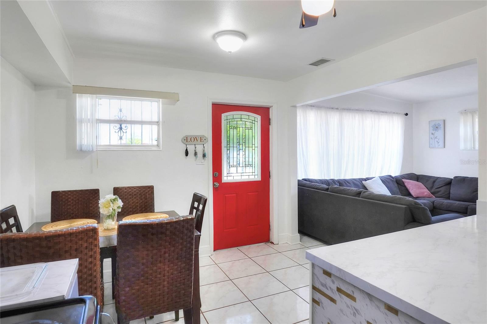 Image 5 of 51 For 10804 Leo Street