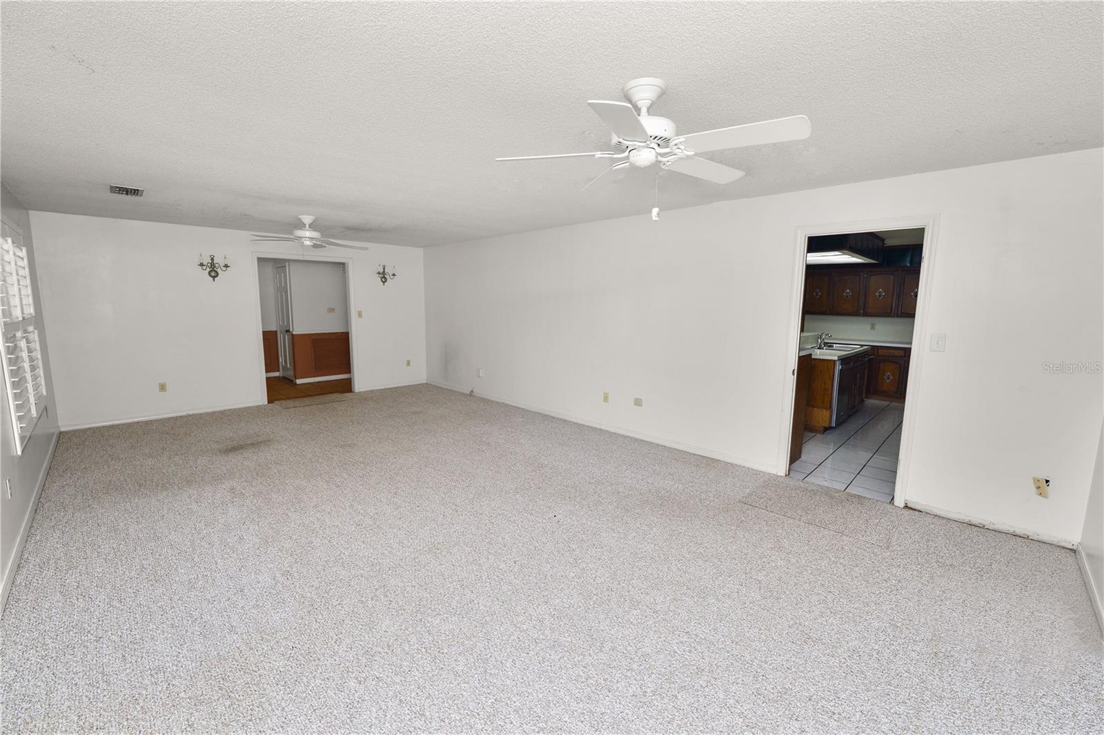 Image 17 of 35 For 1628 Lakewood Drive S