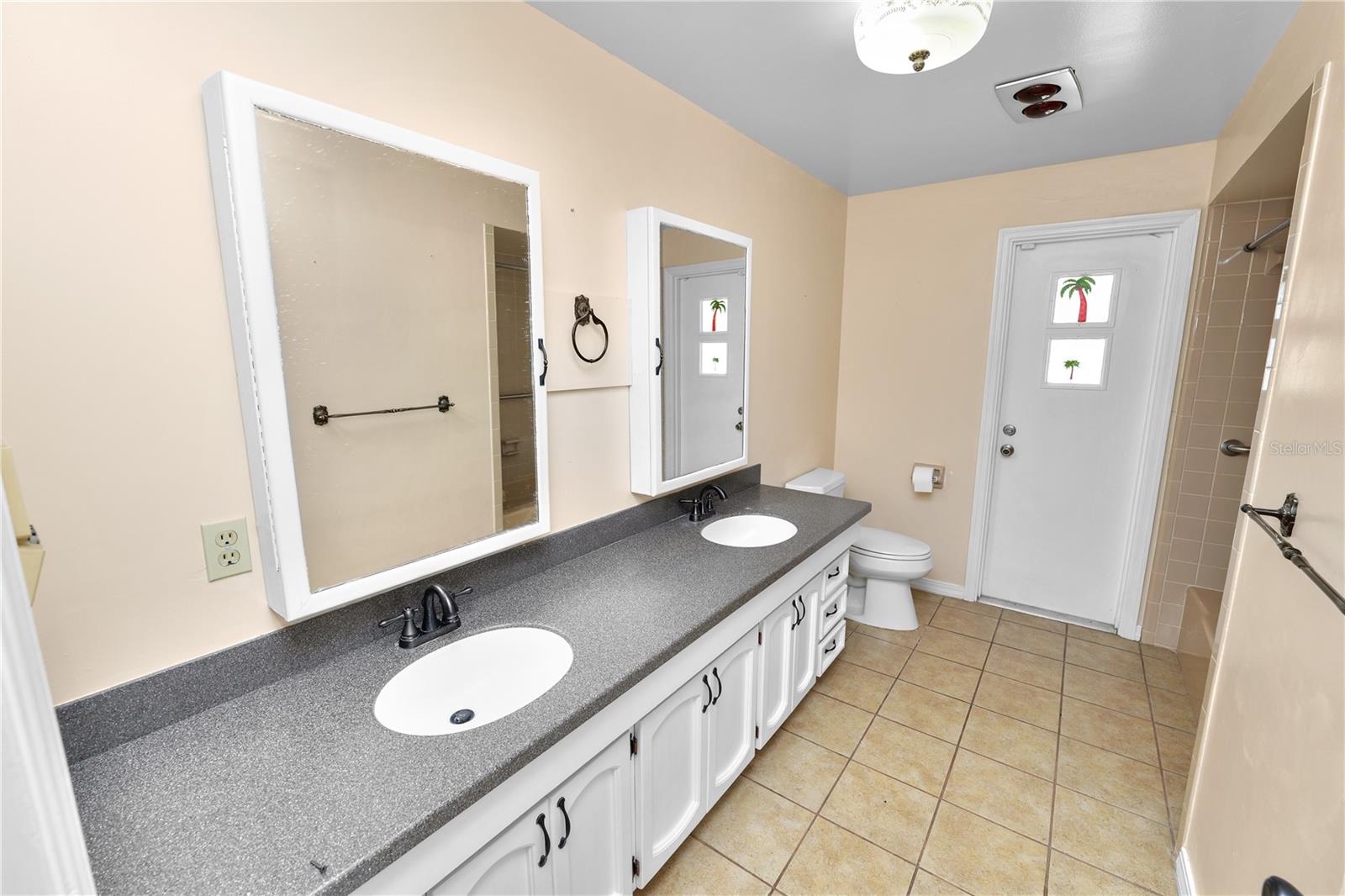 Image 24 of 35 For 1628 Lakewood Drive S
