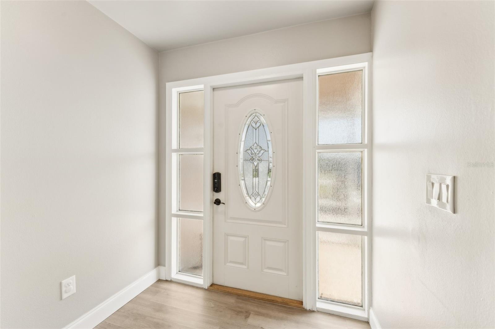 Image 4 of 33 For 1312 25th Lane