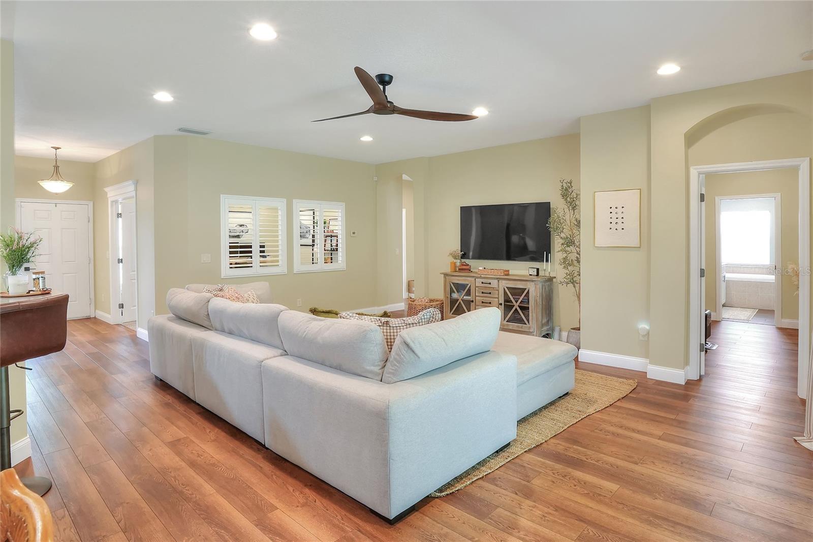 Image 6 of 54 For 1233 Emerald Hill Way