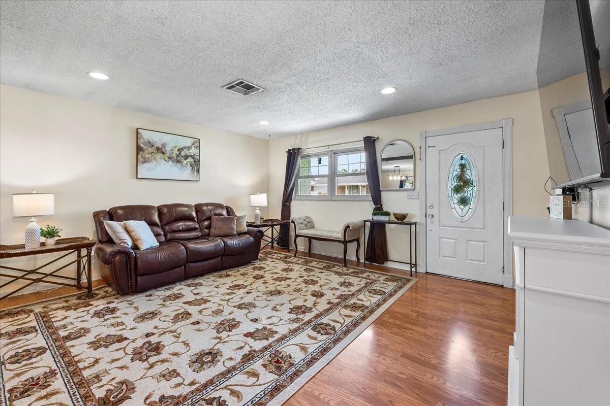 Image 7 of 25 For 2810 Gary Lane