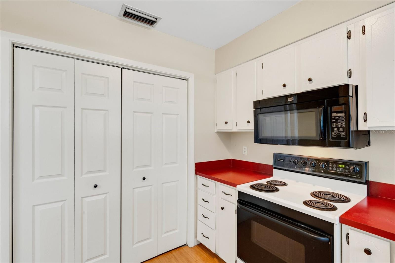 Image 15 of 20 For 3427 & 3429 Polk Avenue