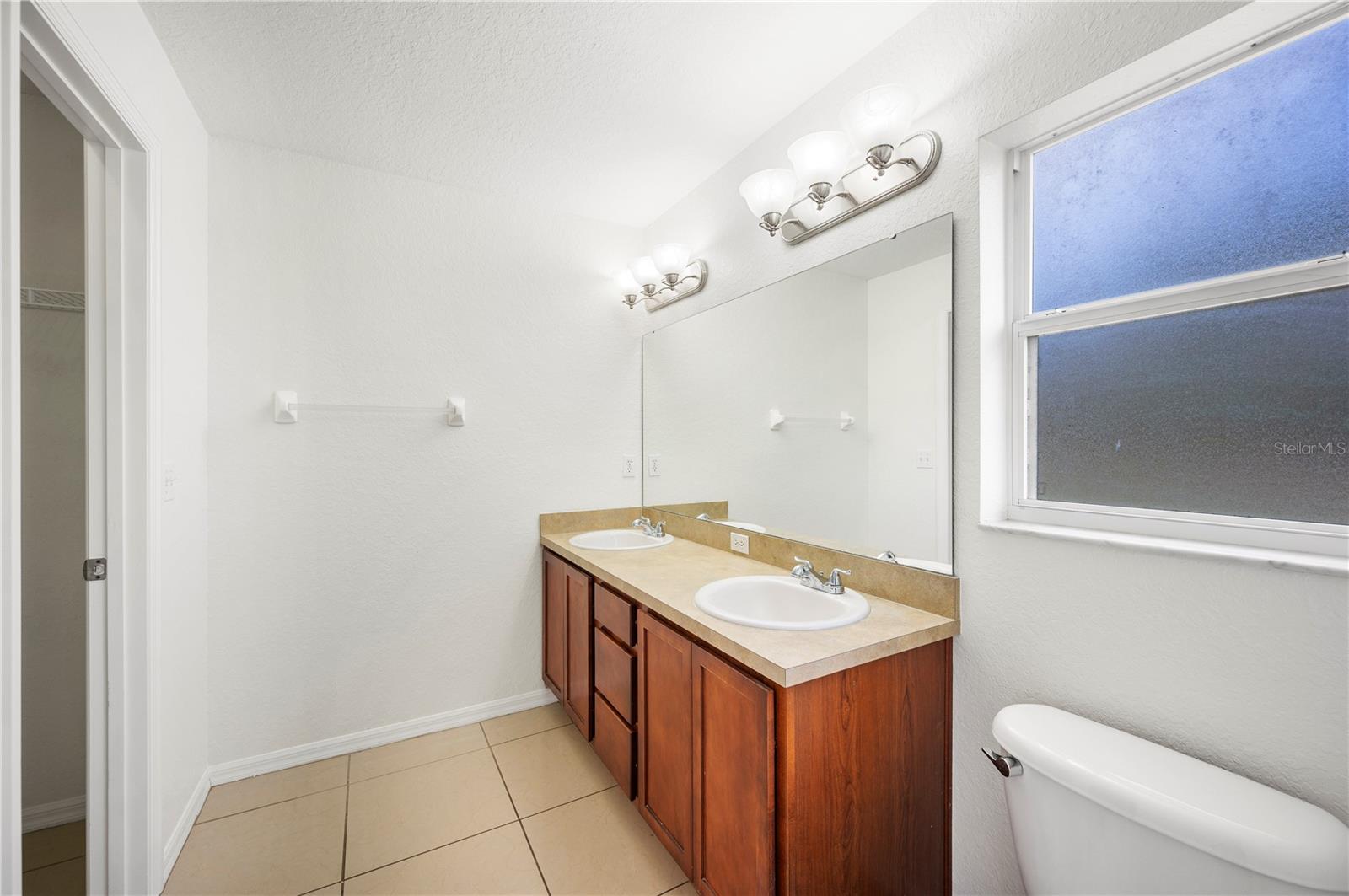Image 18 of 34 For 3426 Imperial Manor Way