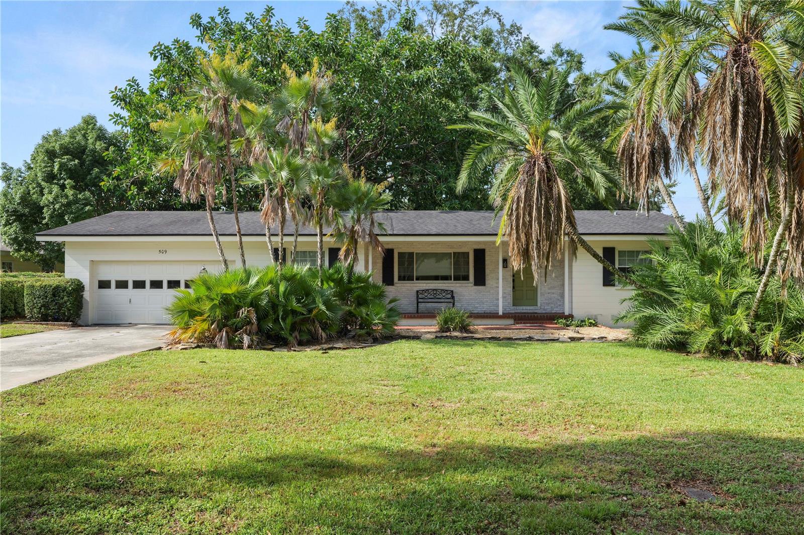 Listing photo id 1 for 509 Rob Roy Street