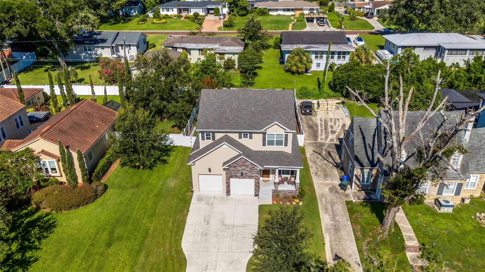 Image 41 of 52 For 2731 Coventry Avenue