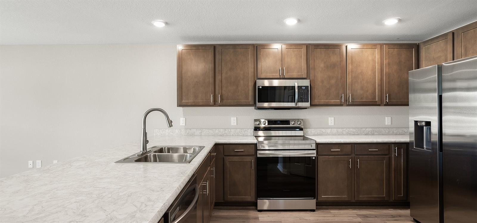 Image 10 of 25 For 218 Turtle Bay Avenue