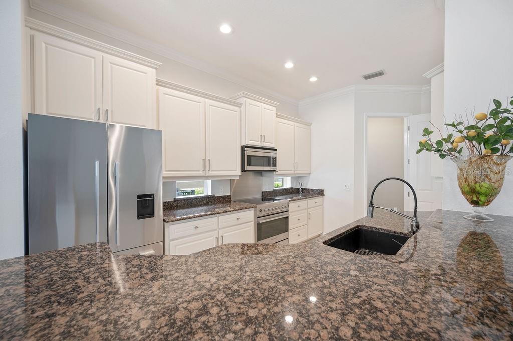 Image 11 of 62 For 2425 Laurel Glen Drive