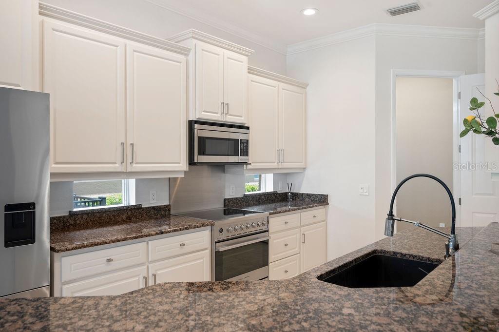 Image 12 of 62 For 2425 Laurel Glen Drive