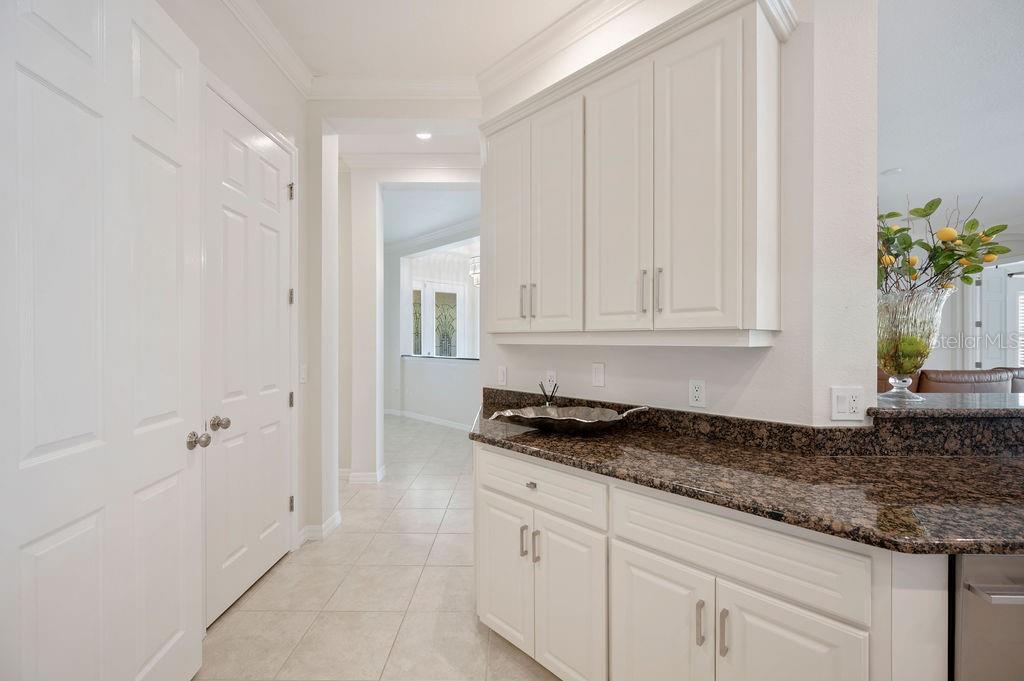 Image 14 of 62 For 2425 Laurel Glen Drive
