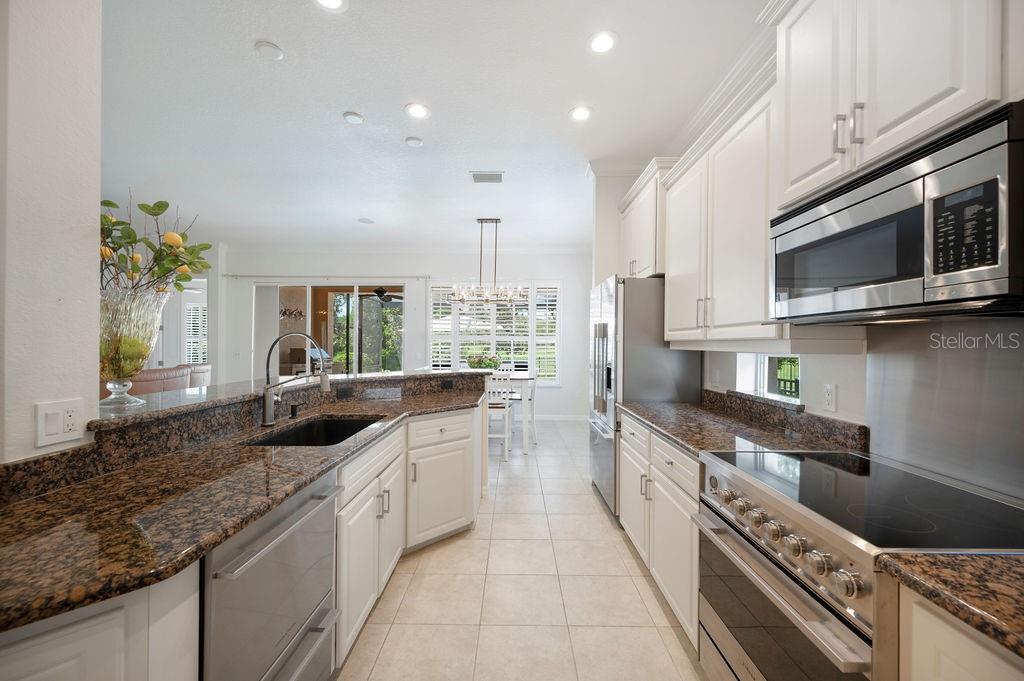 Image 17 of 62 For 2425 Laurel Glen Drive