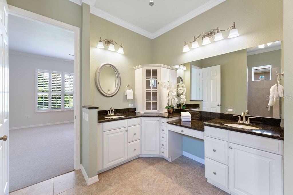 Image 22 of 62 For 2425 Laurel Glen Drive