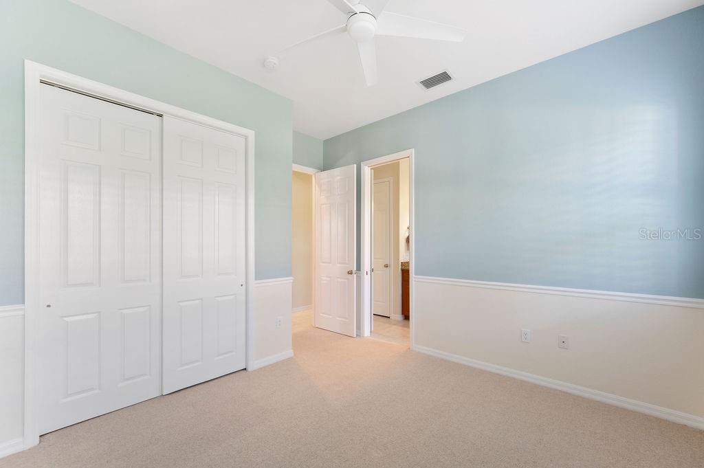 Image 31 of 62 For 2425 Laurel Glen Drive