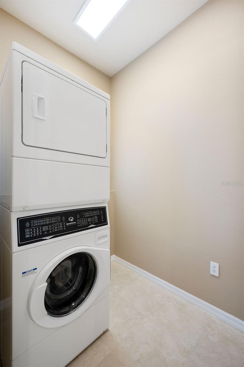 Image 32 of 62 For 2425 Laurel Glen Drive