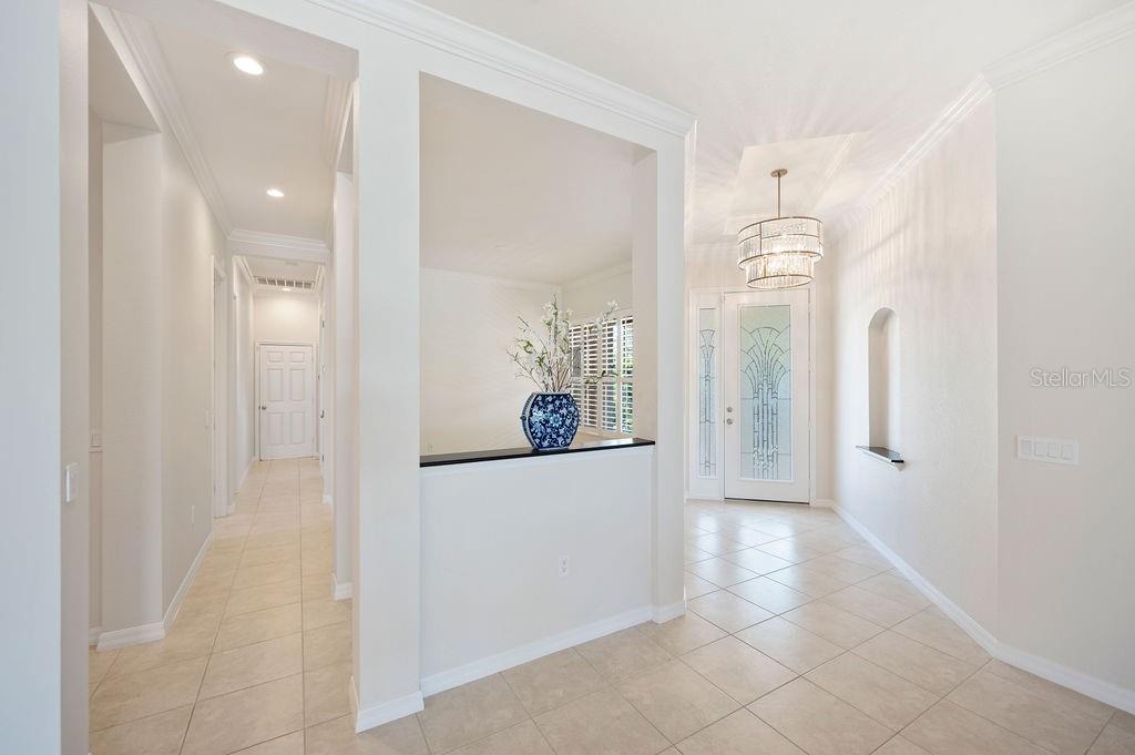 Image 5 of 62 For 2425 Laurel Glen Drive