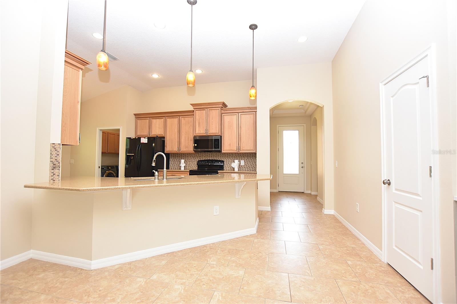 Image 15 of 62 For 5632 Aral Drive