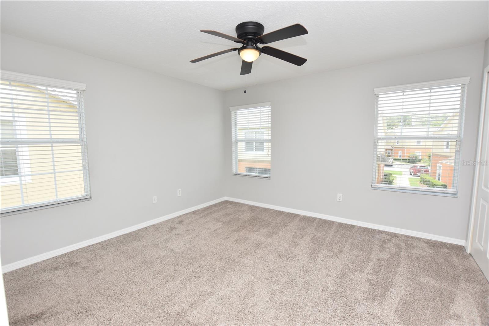 Image 26 of 39 For 4139 Shade Tree Lane