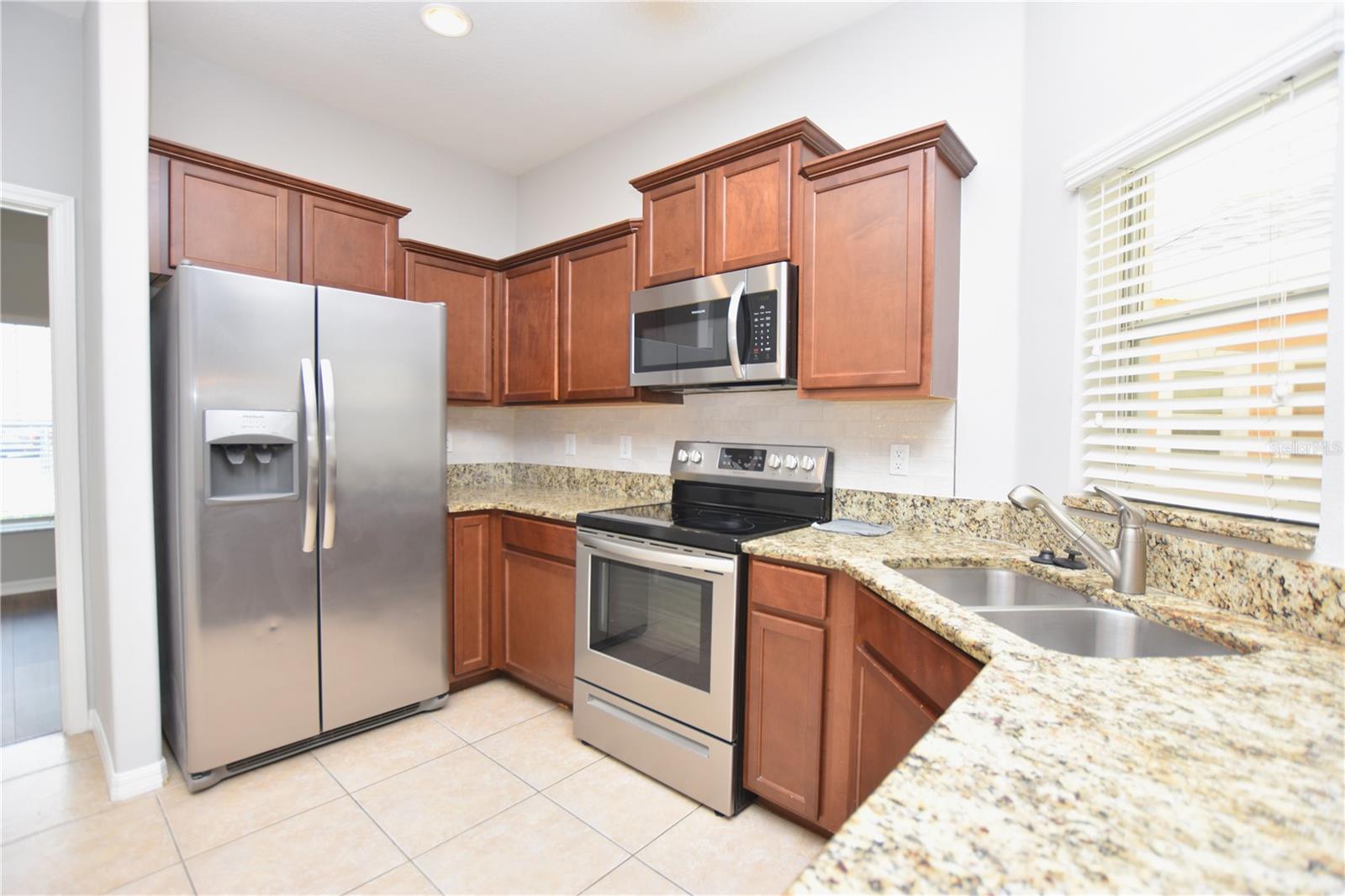 Image 6 of 39 For 4139 Shade Tree Lane