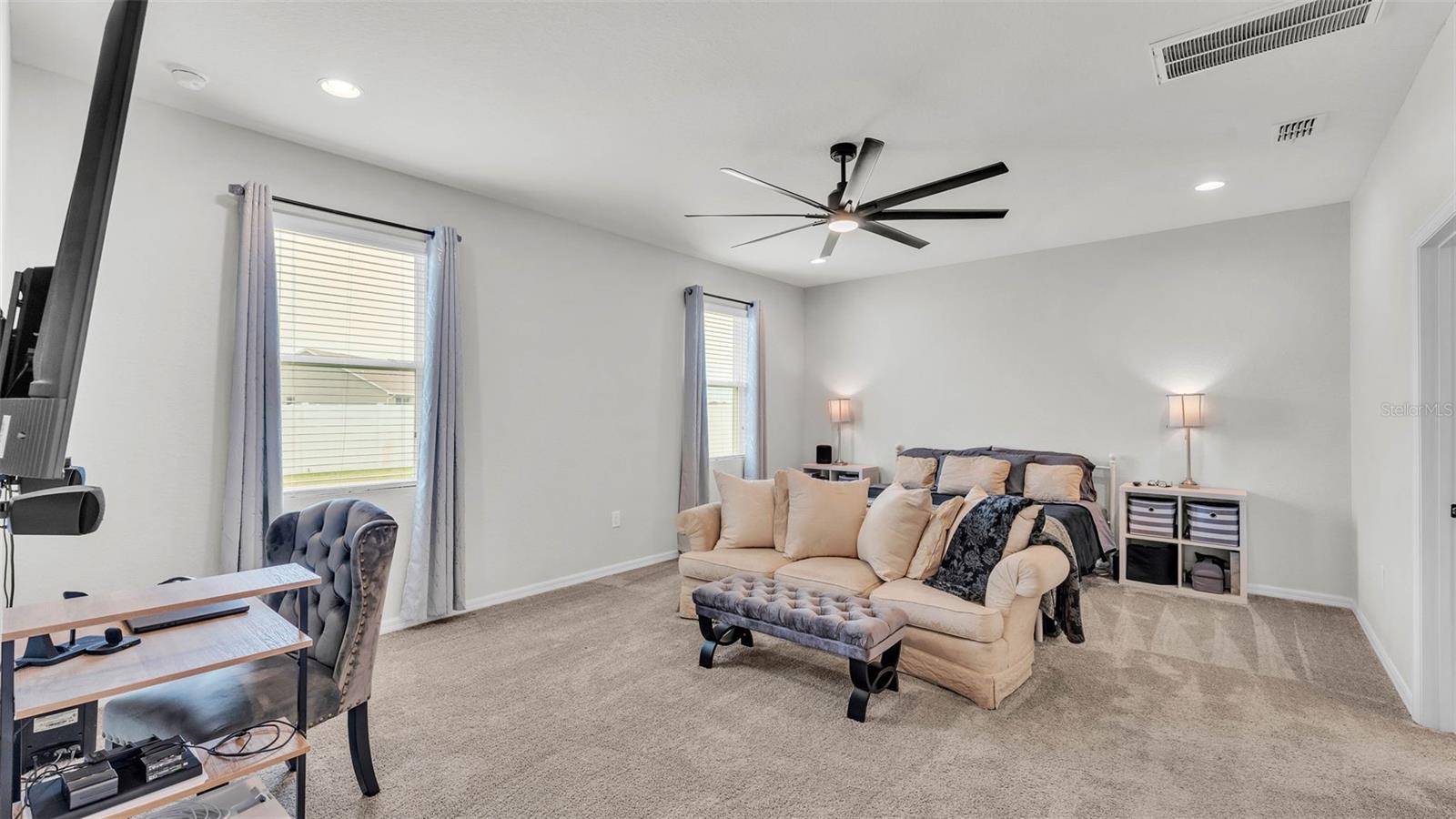 Image 17 of 47 For 1146 Enclave Ct.