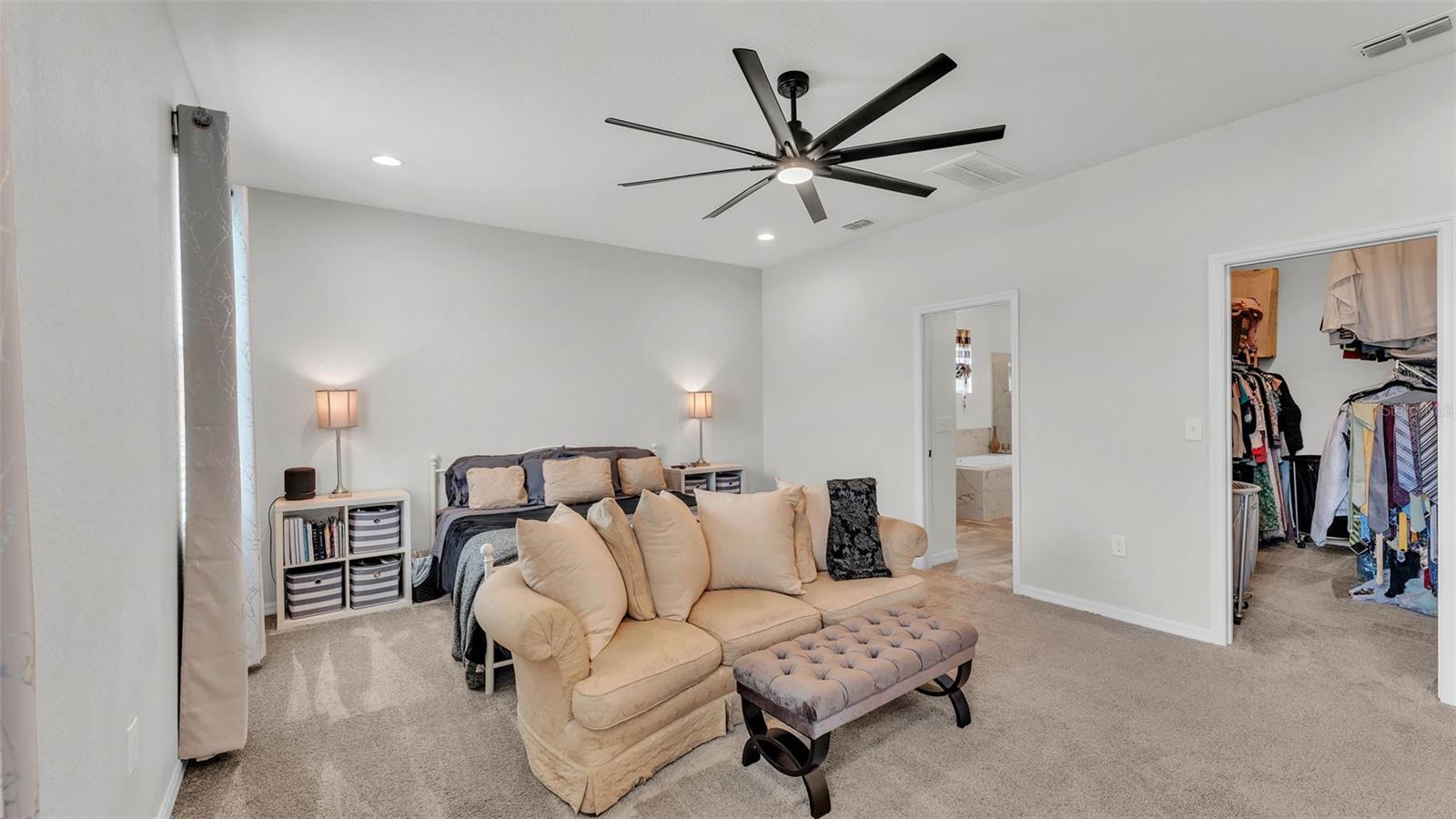 Image 18 of 47 For 1146 Enclave Ct.