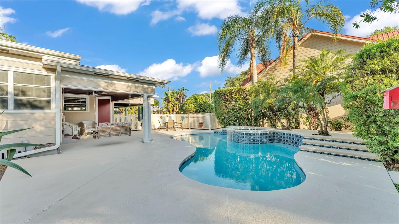 Image 40 of 61 For 607 Merrin Street