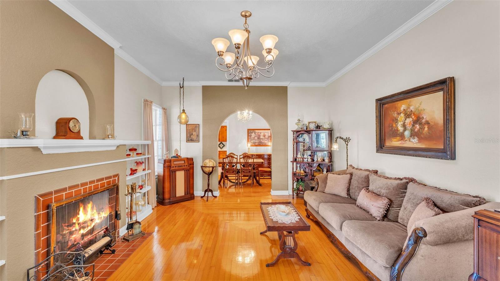 Image 7 of 61 For 607 Merrin Street