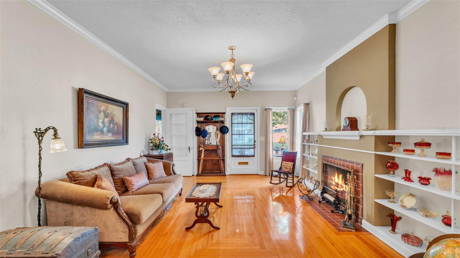 Image 8 of 61 For 607 Merrin Street