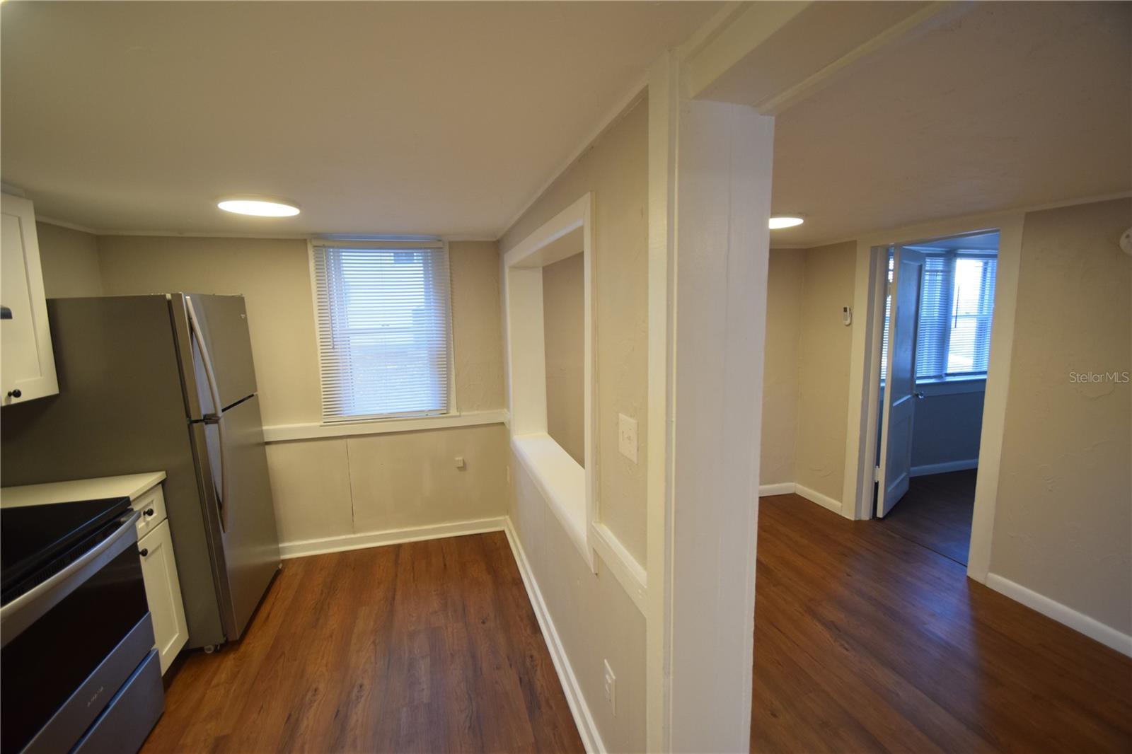 Image 10 of 15 For 906 1-2 Vistabula Street 1
