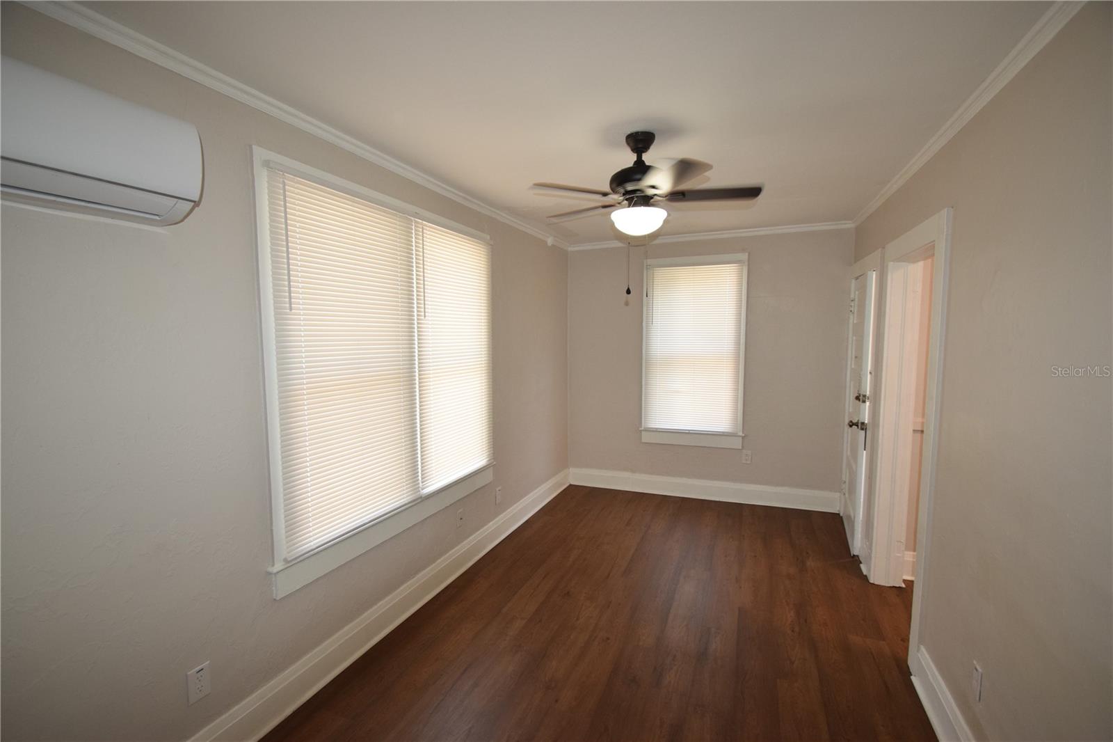 Image 10 of 15 For 906 1-2 Vistabula Street 2