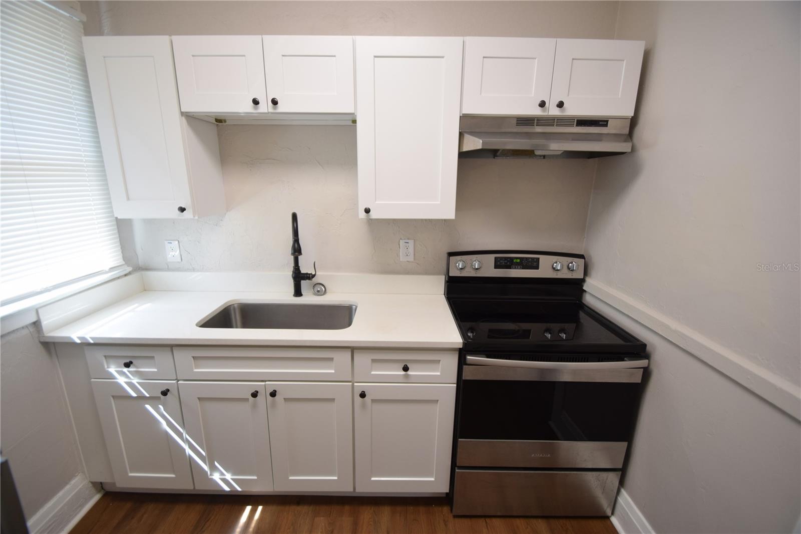Image 14 of 15 For 906 1-2 Vistabula Street 2