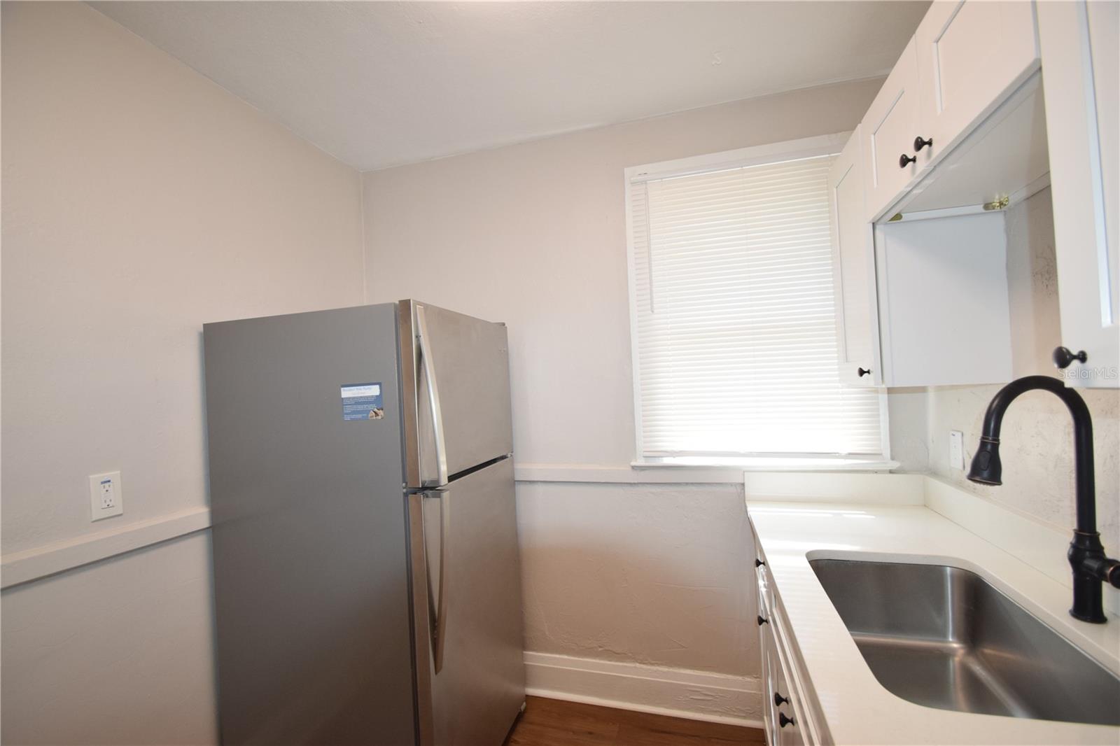 Image 15 of 15 For 906 1-2 Vistabula Street 2