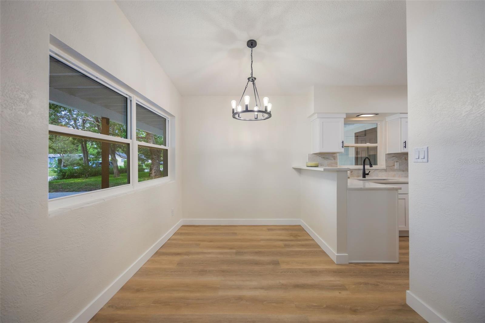 Image 11 of 66 For 3813 Surrey Drive