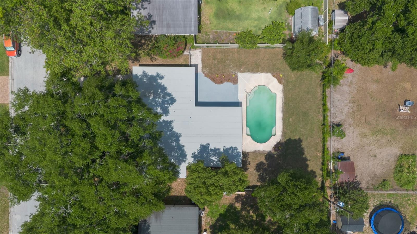 Image 3 of 66 For 3813 Surrey Drive