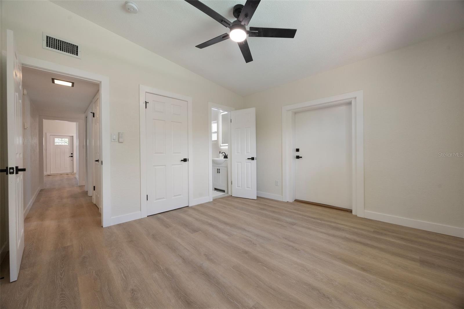 Image 30 of 66 For 3813 Surrey Drive