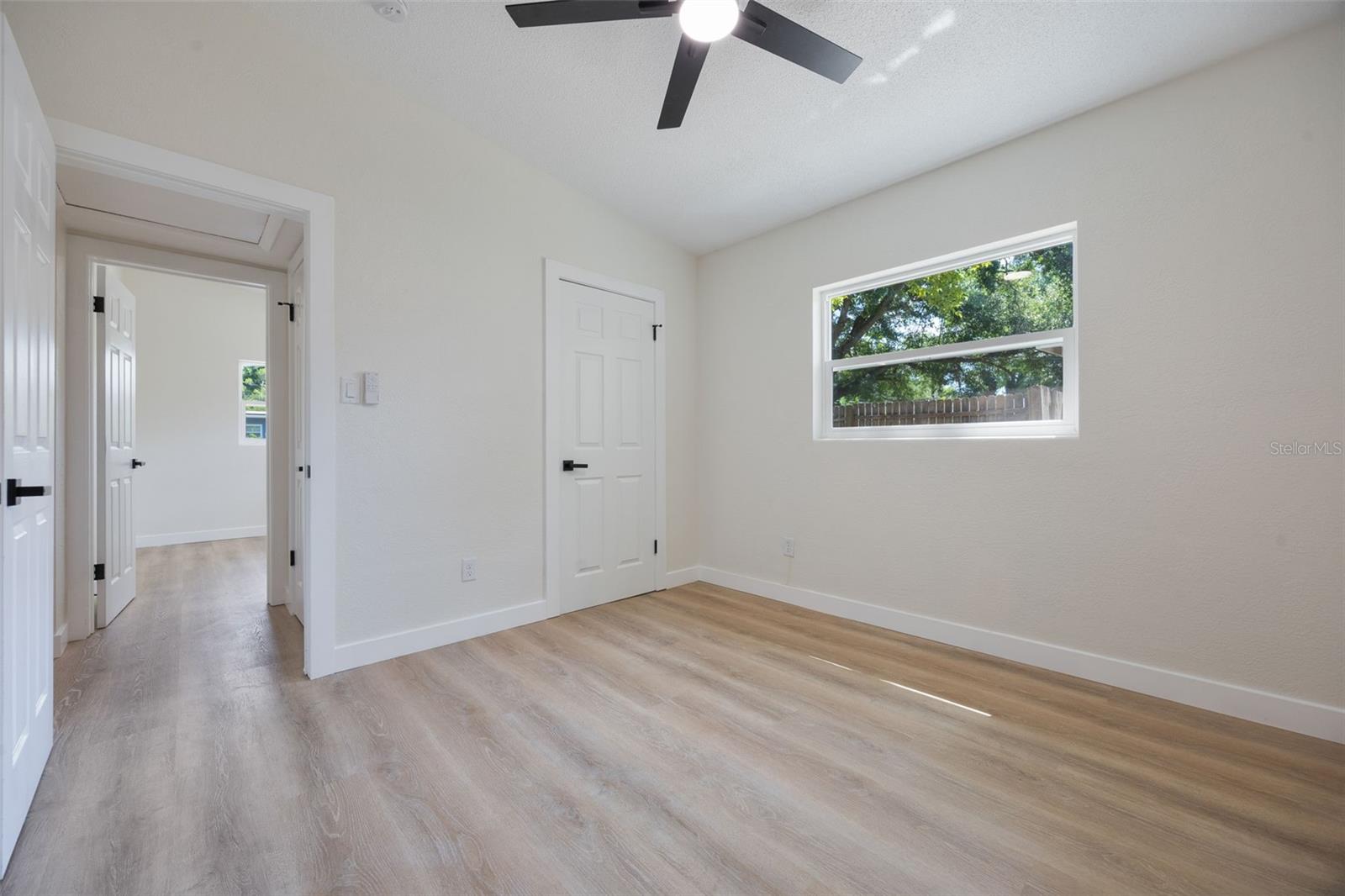 Image 33 of 66 For 3813 Surrey Drive