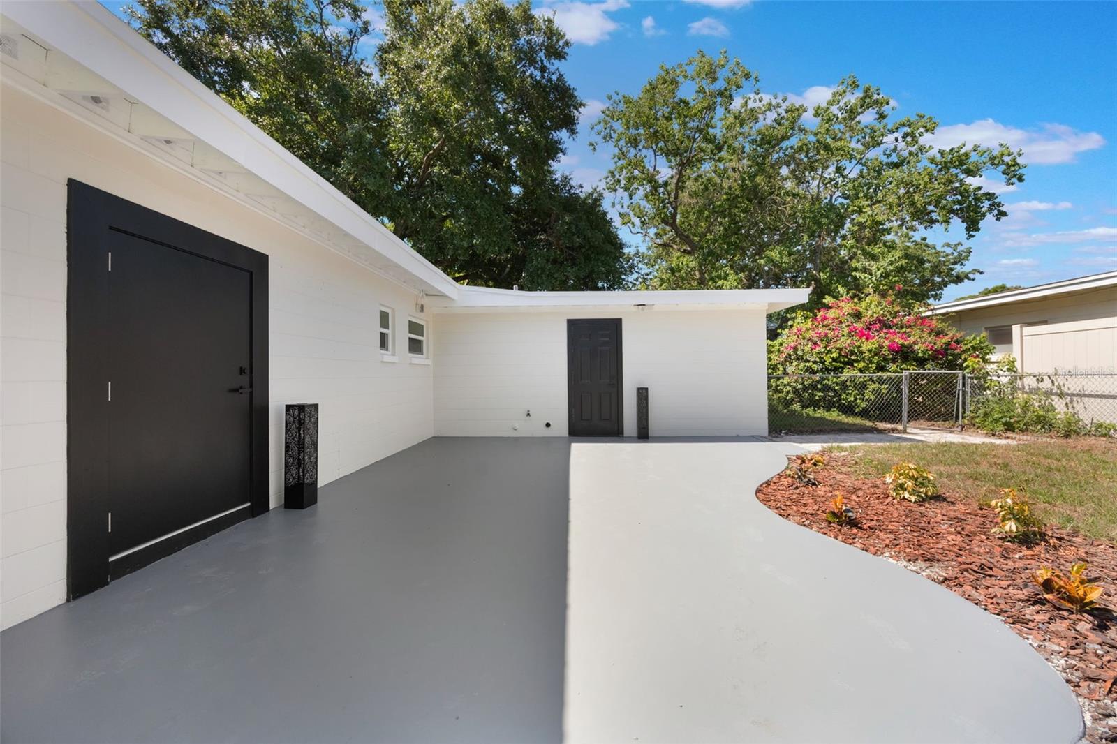 Image 51 of 66 For 3813 Surrey Drive