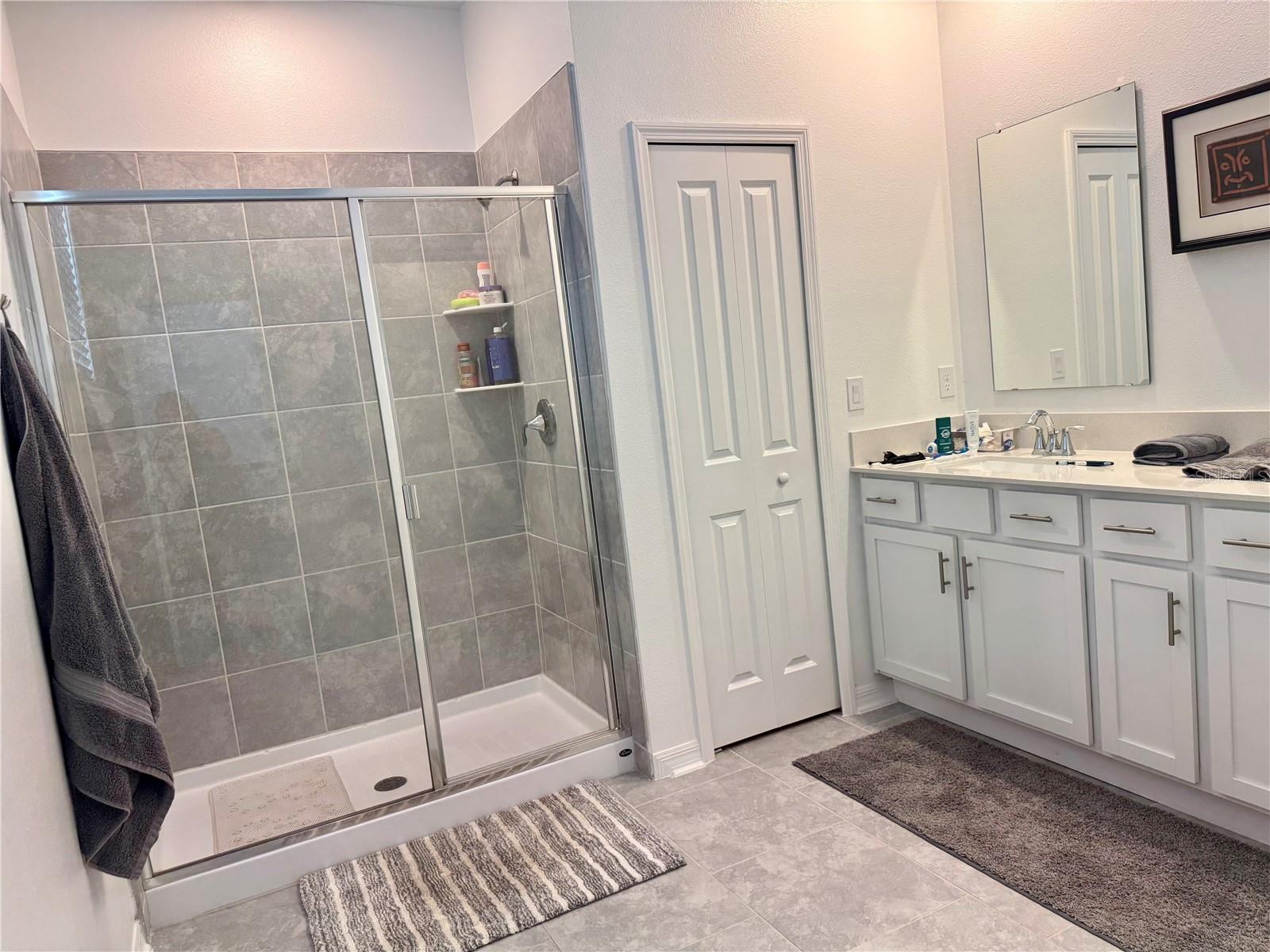 Image 13 of 36 For 3966 Willowbrook Drive