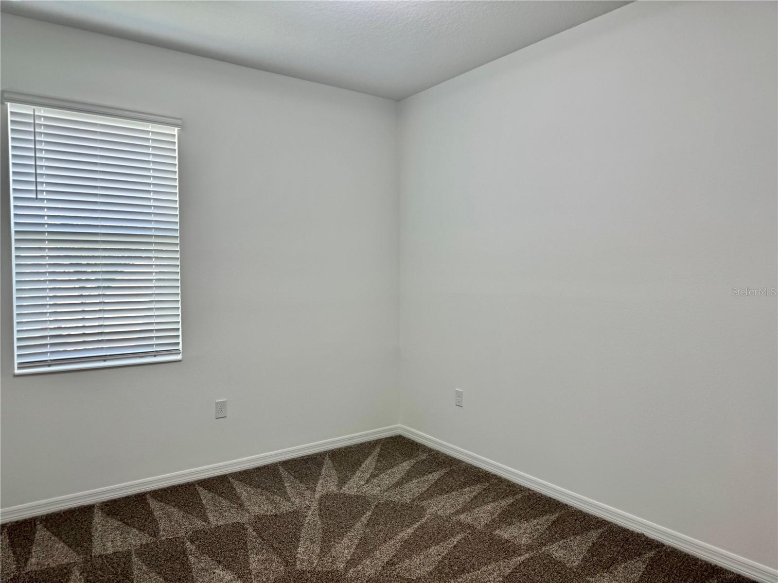 Image 19 of 36 For 3966 Willowbrook Drive