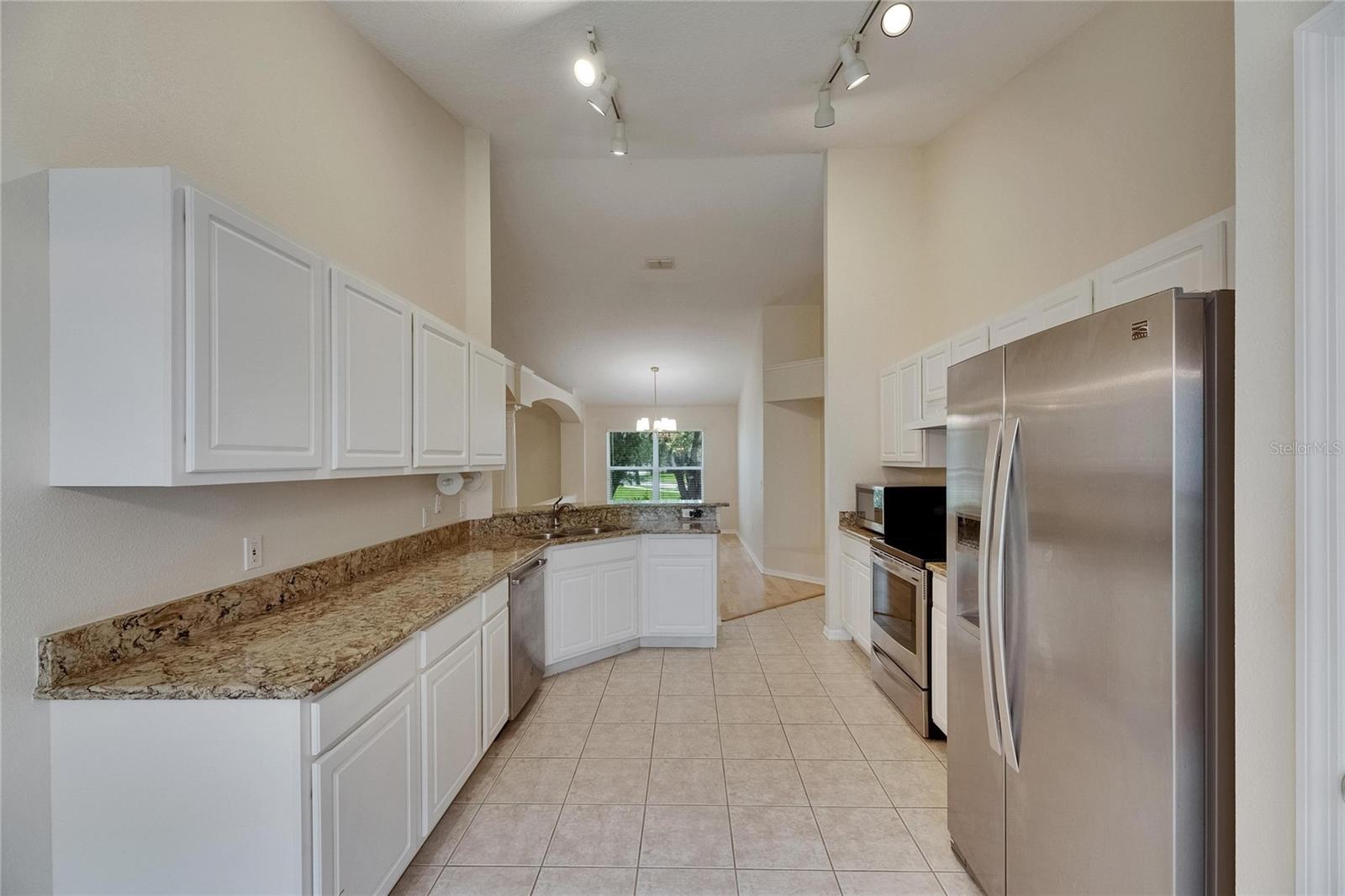 Image 26 of 69 For 1003 Clearpointe Way