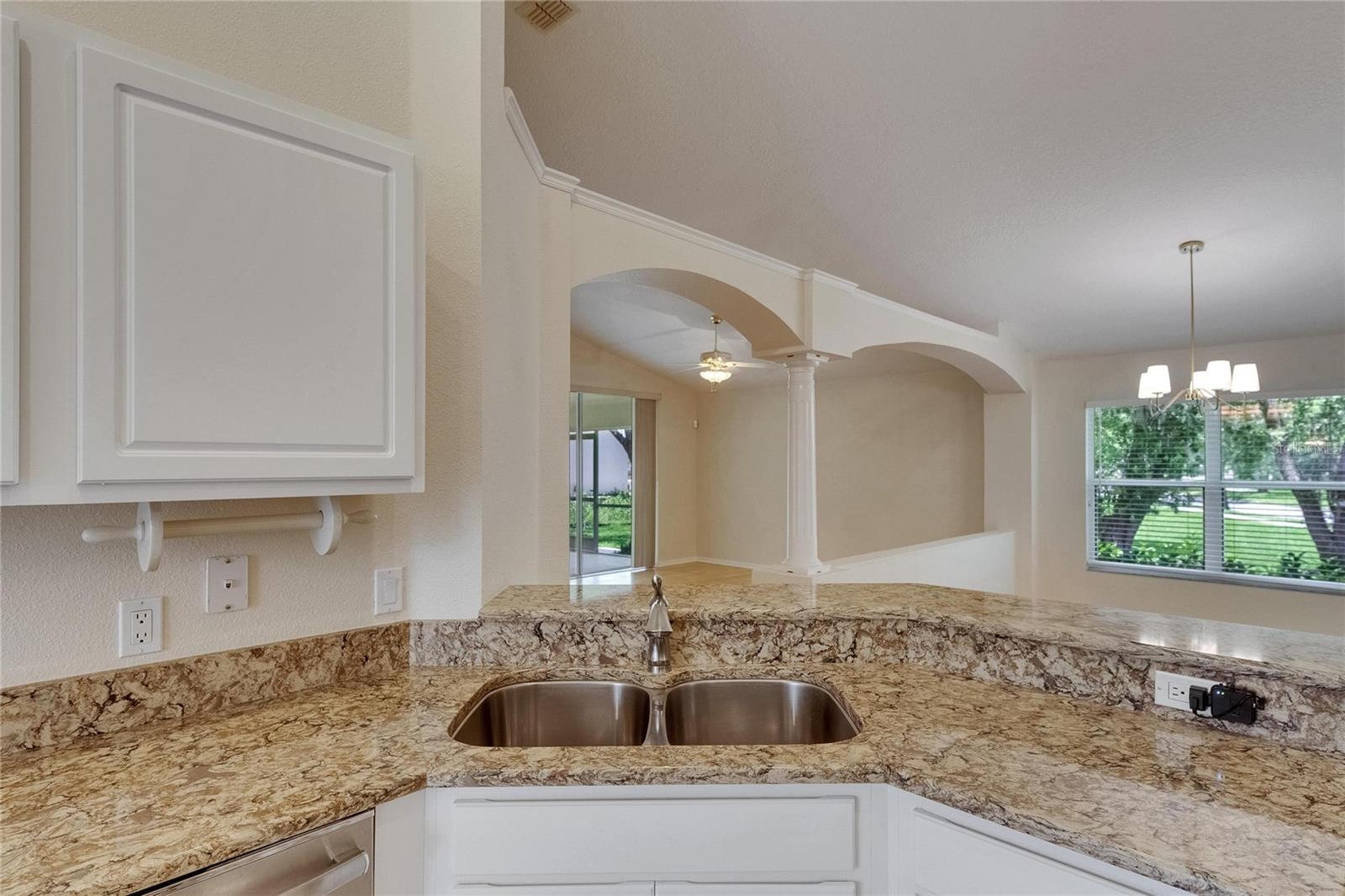 Image 29 of 69 For 1003 Clearpointe Way