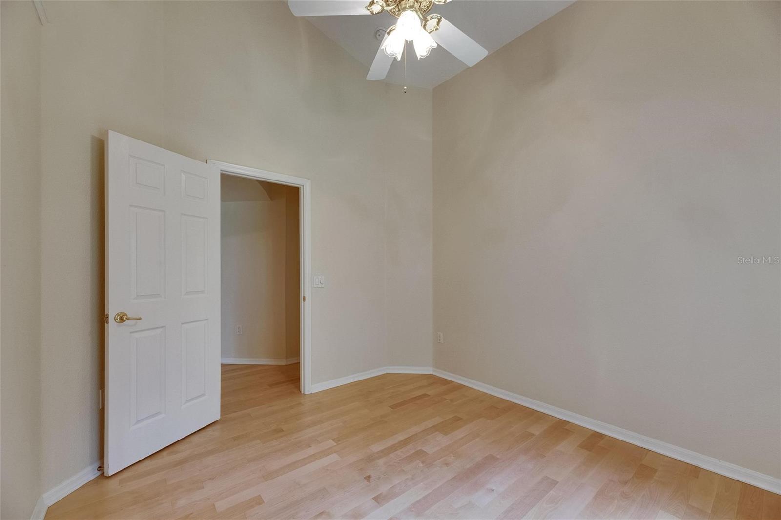 Image 36 of 69 For 1003 Clearpointe Way
