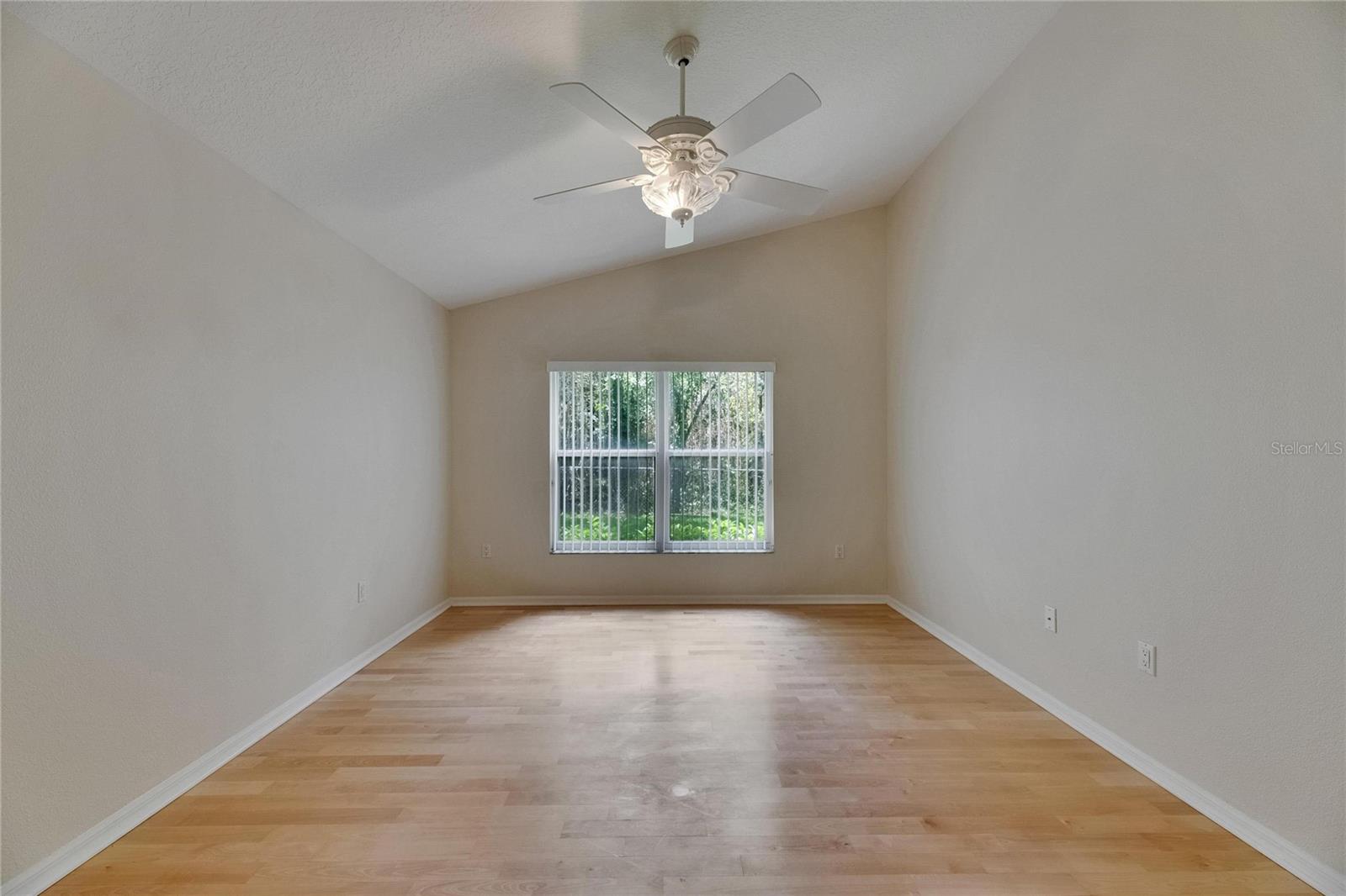 Image 39 of 69 For 1003 Clearpointe Way