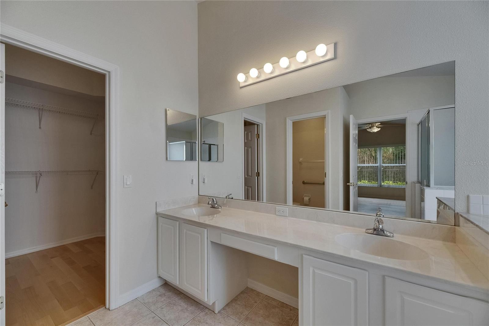 Image 40 of 69 For 1003 Clearpointe Way