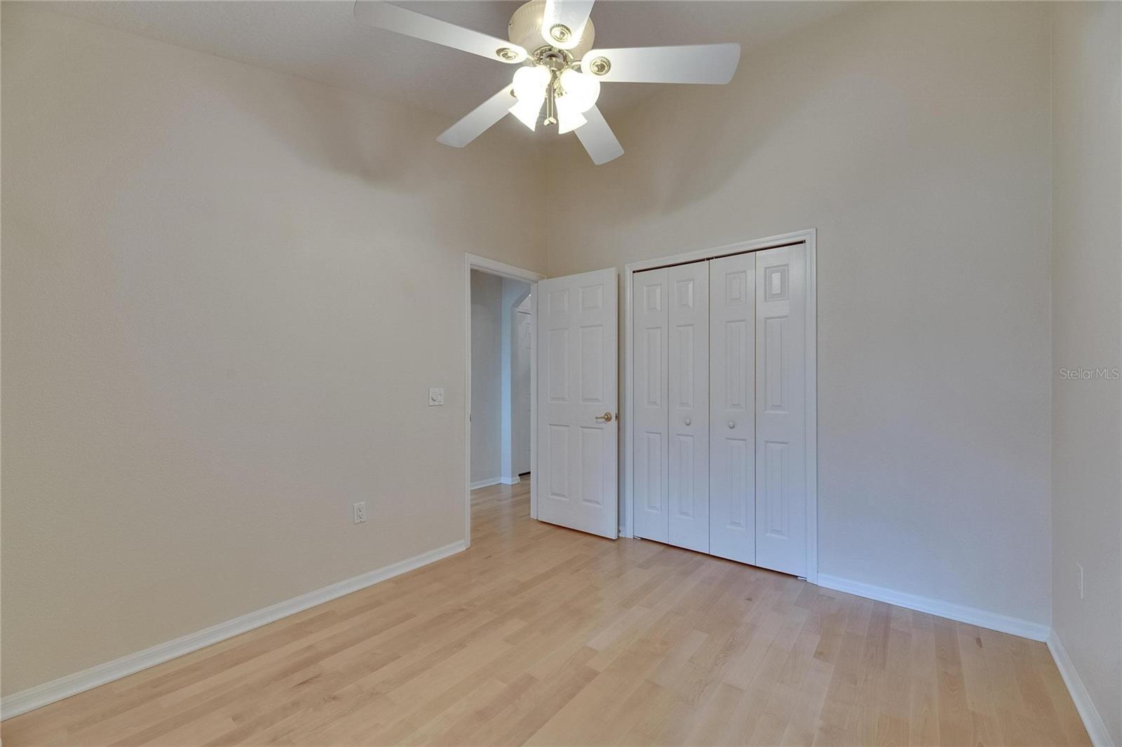 Image 8 of 69 For 1003 Clearpointe Way